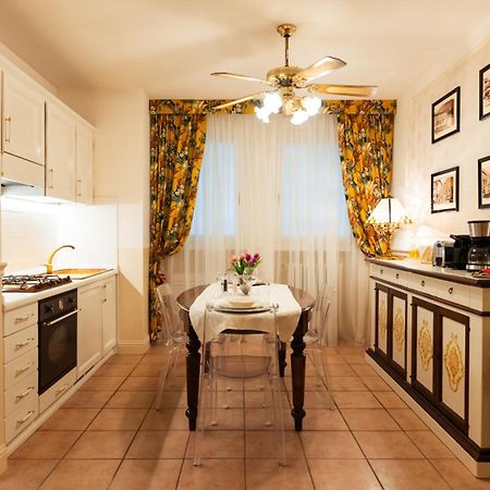 New Cozy Apartment - City Centre Lecco Kültér fotó