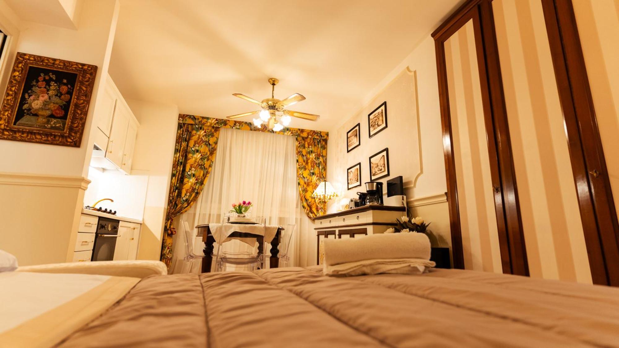 New Cozy Apartment - City Centre Lecco Kültér fotó